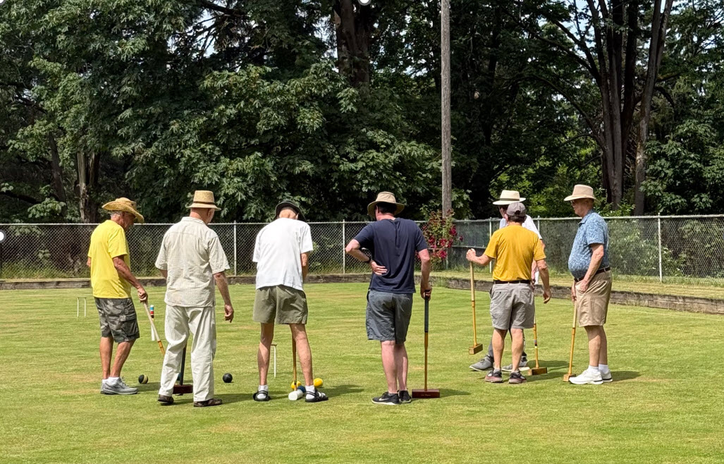 croquet players