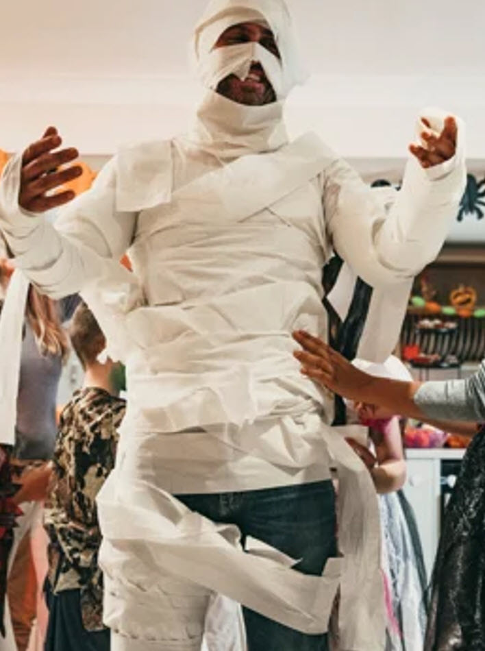 min as toilet paper mummy min as toilet paper mummy